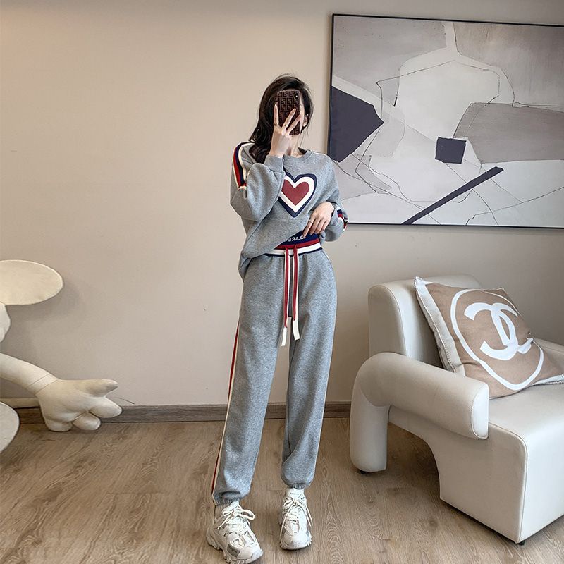 Bộ Đồ Thể Thao Mỏng Màu Xám Phong Cách Thời Trang Thu Đông Châu Âu Dành Cho Nữ