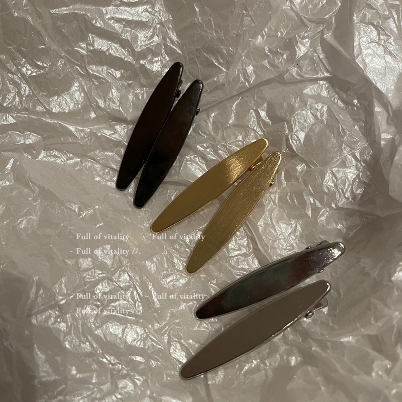 Kẹp Tóc Mái Một Bên Bằng Kim Loại Màu Đen Phong Cách Cho Nữ