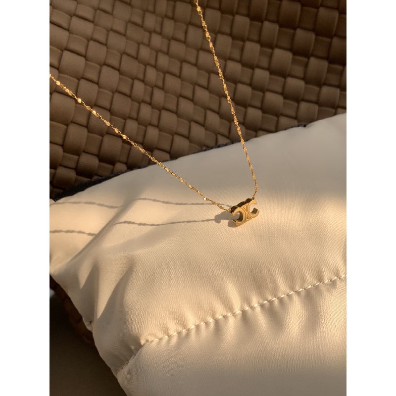 Vòng cổ Titan Mạ VàNg 18K Sang TrọNg