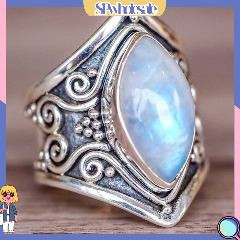 <SPwholesale> Nhẫn Đính Đá Mặt Trăng Hình Oval Lớn Độc Đáo Phong Cách Punk Cổ Điển