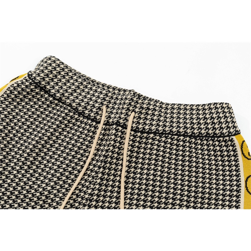 Phụ Kiện Chuyên Dụng Dành Cho Xe Hơi (G) / U. U...* C &amp; Xu Hướng Mới Quần Short Dệt Kim jacquard Thủ Công Thoải Mái Thời Trang Cho Nam Và Nữ Cùng Phong Cách