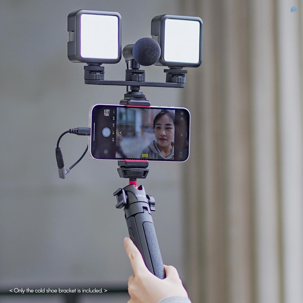 Giá Đỡ Mở Rộng Giày Lạnh Ulanzi PT-23 Với 3 Ngàm Gắn 1800° Đèn LED Kèm Micro Có Thể Xoay Được Tiện Dụng