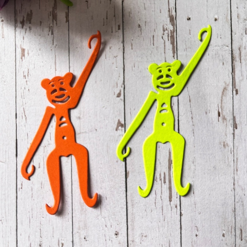 Khuôn Cắt Giấy Kim Loại Hình Khỉ Con Xinh Xắn