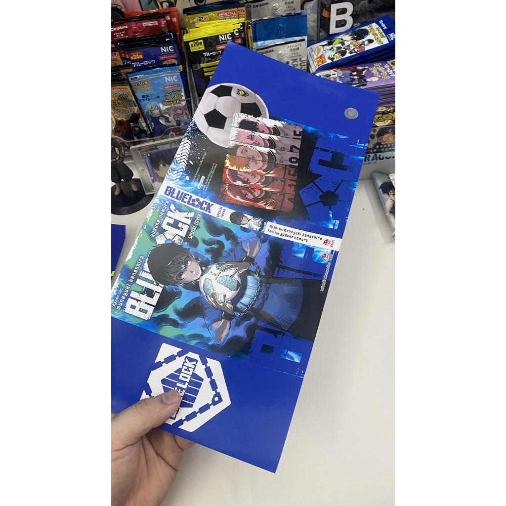 Full bộ quà Offline Blue Lock Việt Nam - Bìa limited, card tranh shikishi, bookmark, lót ly Blue Lock