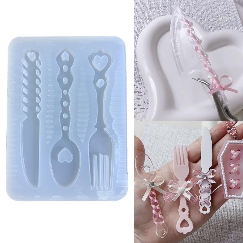 Khuôn Làm Móc Khóa / Muỗng / Nĩa Bằng Silicon Hình Trái Tim Thiết Kế Đục Lỗ Độc Đáo DIY