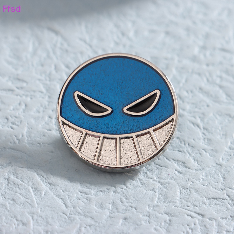 Set 2 Ghim Cài Áo Kim Loại Hình Anime Cho Ba Lô