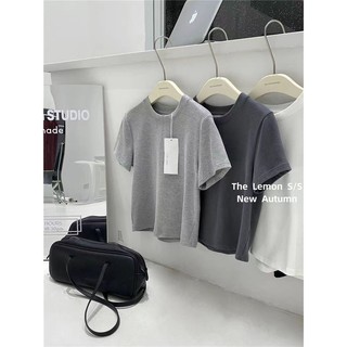 Hàng sẵn có Áo thun Cotton nguyên chất Hàn Quốc màu trơn Hot Girl Phiên bản ngắn tay Áo thun nữ phong cách Thời trang Phiên bản Hàn Quốc Slim-fit Slimmer Look Ngắn bên trong đáy áo sơ mi hàng đầu