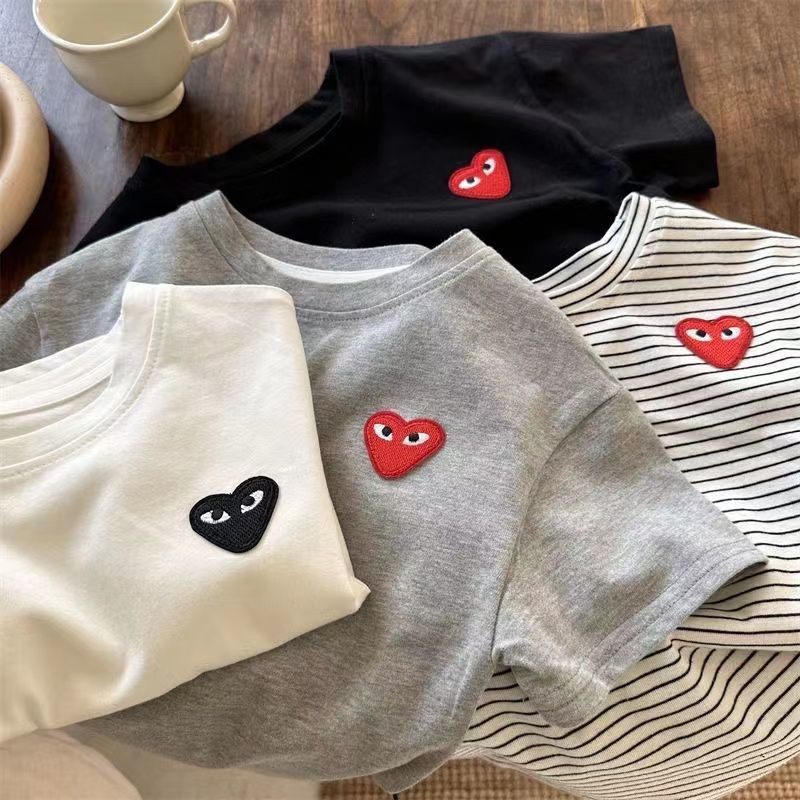 Thích hợp cho 5-28kg trẻ em và trẻ em t-shirt. Bé trai 2023 mùa hè bé gái mới sọc tình yêu ngắn tay áo sơ mi cổ tròn rắn chắc, áo hợp thời trang và mát mẻ
