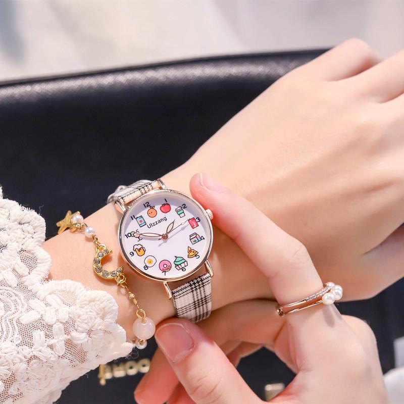 Đồng hồ nữ phong cách Nhật Hàn với dây da kẻ ô và mặt đồng hồ đáng yêu