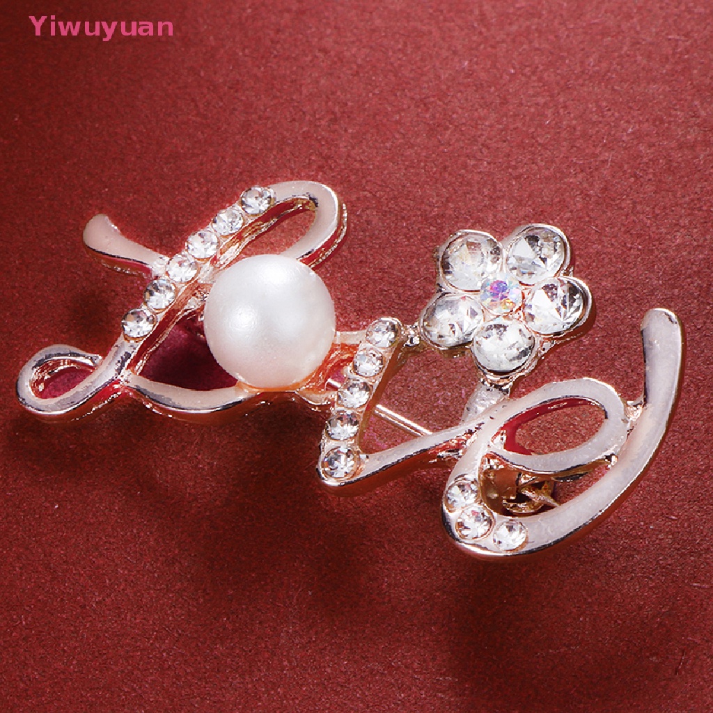 Ghim Cài Áo Hình Trái Tim Đính Đá Nhân Tạo Thời Trang