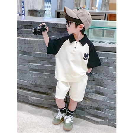 Set áo thun tay viền thỏ đen