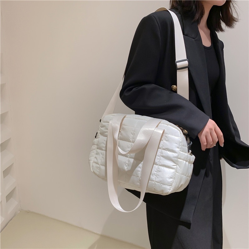 Túi Xách Đeo Vai Có Đệm Xốp Thời Trang Cho Nữ