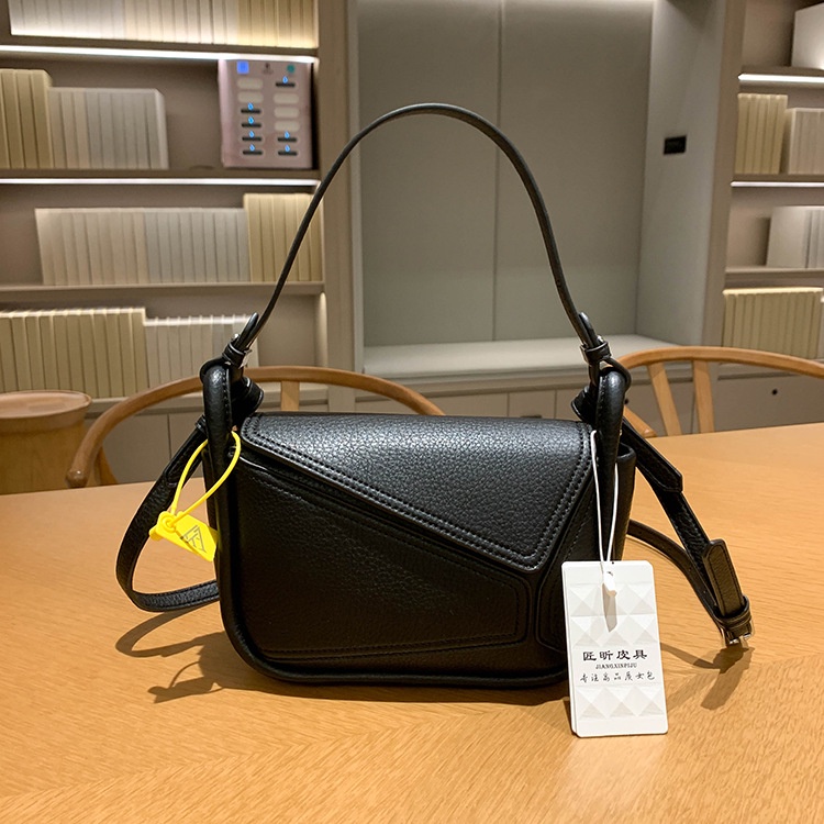 Túi Xách Đeo Vai Thời Trang Nữ Sành Điệu 2023