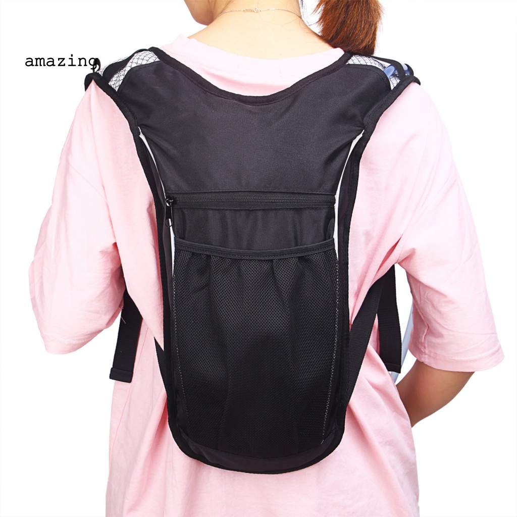 Túi Đựng Nước Màu Đen Tiện Dụng Khi Đi Leo Núi