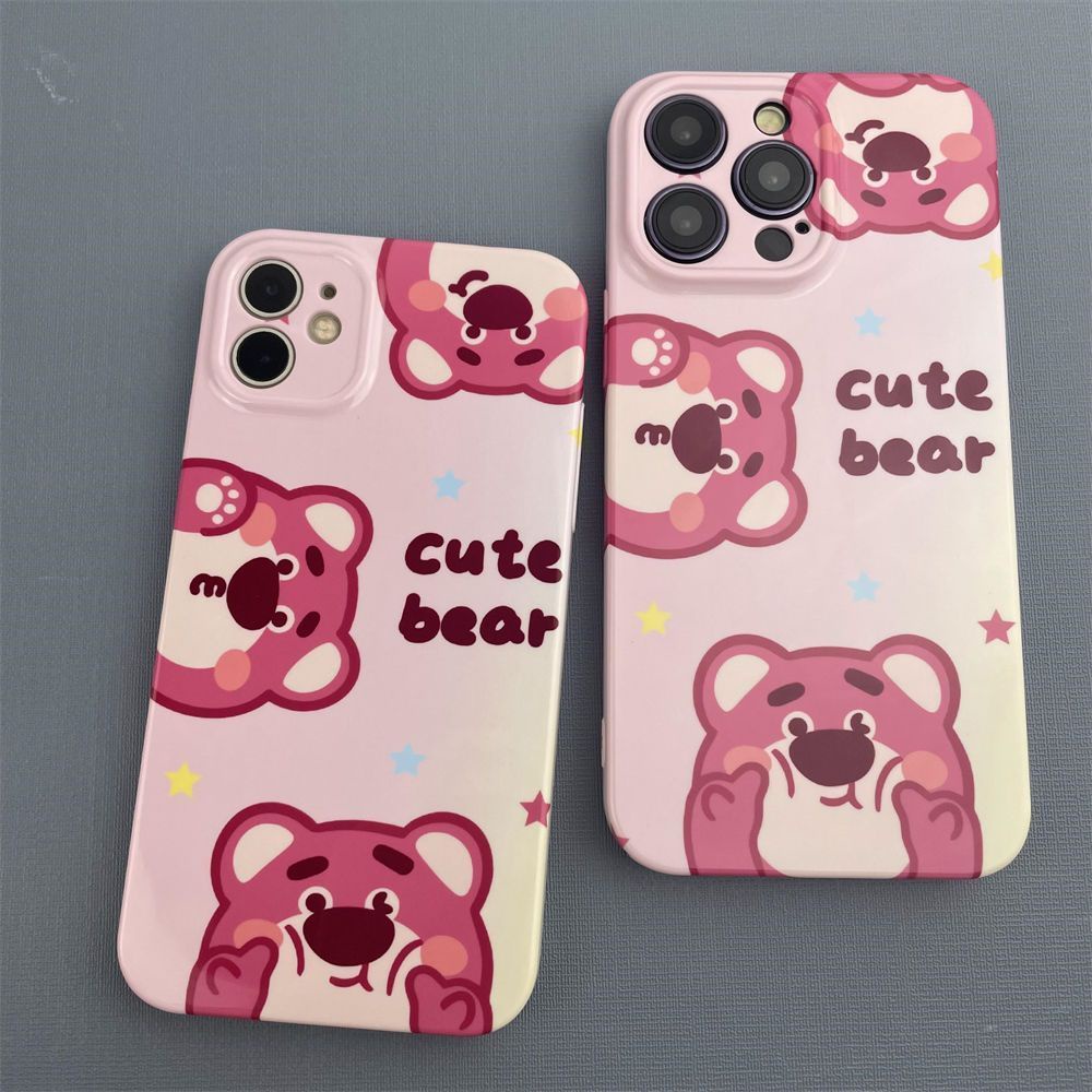 Ốp Điện Thoại Cứng Họa Tiết Gấu Và Dâu Tây Dễ Thương Cho Iphone 13 promax12xsmax xr 1114Pro OZBT