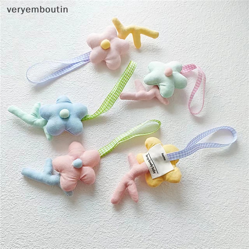 Móc Khóa Hình Bông Hoa Màu Sắc Ngọt Ngào Xinh Xắn