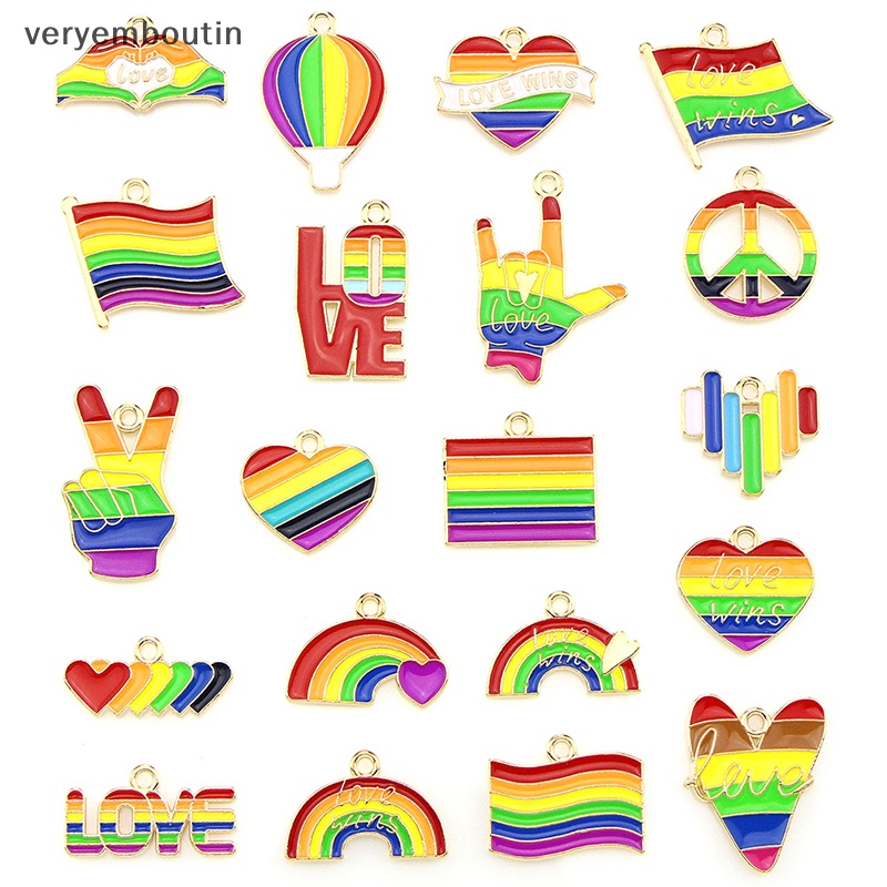 Set 20 Mặt Dây Chuyền / Bông Tai / Vòng Tay Hình Trái Tim Và Chữ Ch DIY