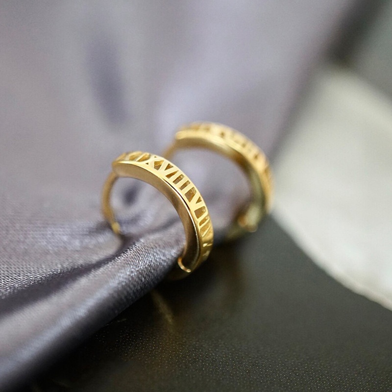 Bông Tai Hình Tròn Bằng Kim Loại Màu Vàng / Bạc Đơn Giản Thời Trang Cho Nữ