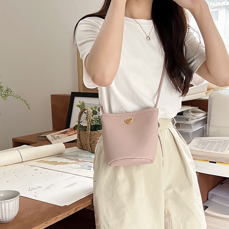 Túi Da Mềm Đeo Chéo Đựng Điện Thoại Phong Cách Hàn Quốc