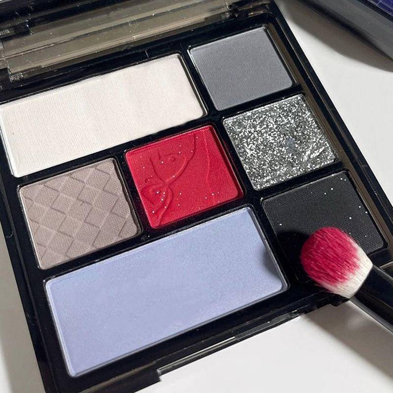 Bảng phấn mắt màu lì ánh ngọc trai tông đất đỏ đen trang điểm mắt khói