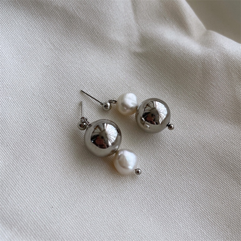 Khuyên Tai Nữ Trang Đính Ngọc Trai Phong Cách Hàn Quốc