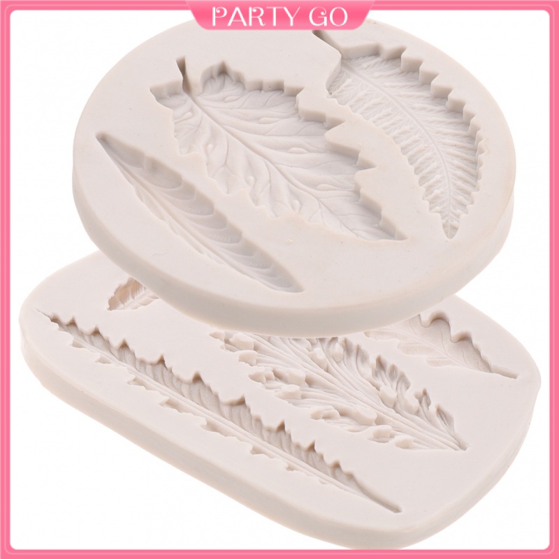Set 2 Khuôn Làm Bánh Chất Liệu Silicone Hình Chiếc Lá