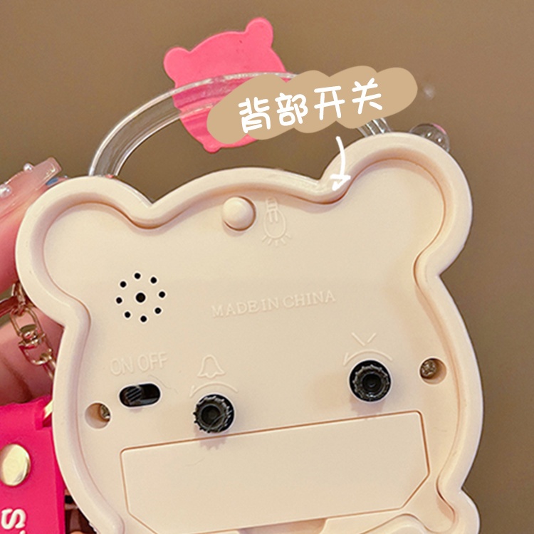 Đồng Hồ Báo Thức Hình Gấu Và Dâu Tây Siêu Êm Cho Học Sinh