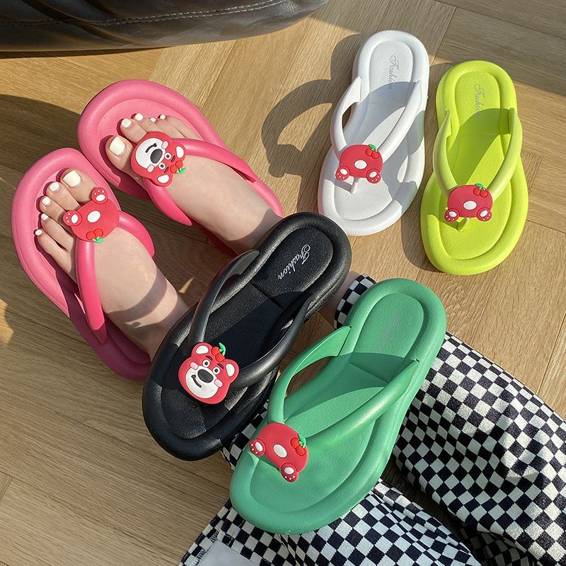 Dép Xỏ Ngón Đi Biển Trọng Lượng Nhẹ Chống Nước In Hình Gấu Dâu Tây Dễ Thương Thời Trang Mùa Hè Cho Nữ