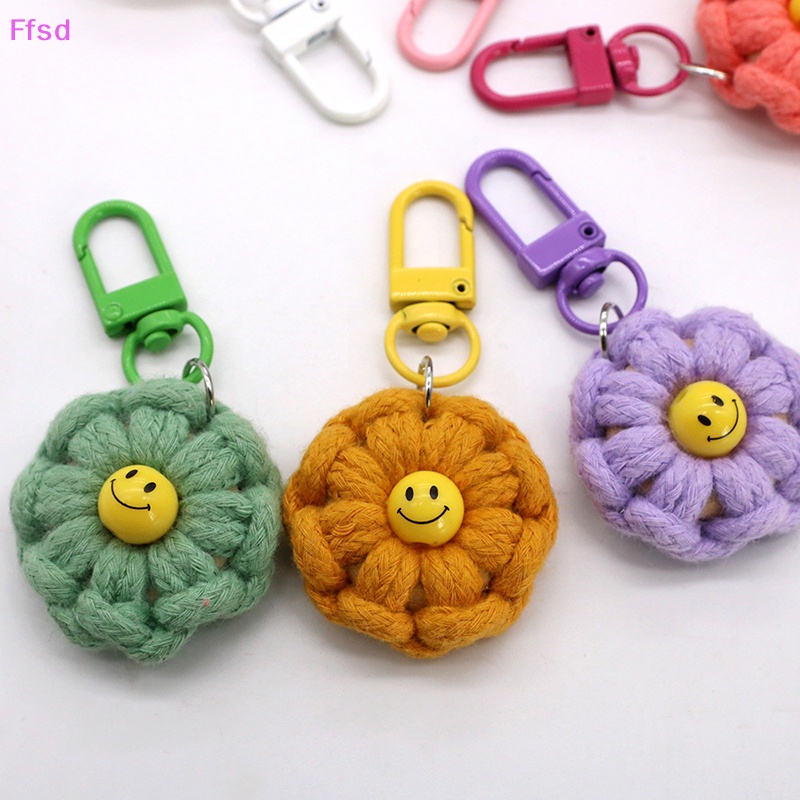 1 Móc Khóa Xe Hơi / Túi Xách Dệt Kim Hình Bông Hoa / Mặt Cười Nhỏ Xinh Trang Trí Cho Bạn Gái