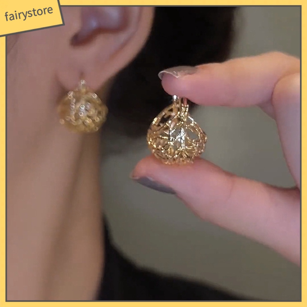 1 Đôi Bông Tai Kim Loại Rỗng Không Gây Kích Ứng Thiết Kế Sáng Tạo Thời Trang Dành Cho Nữ