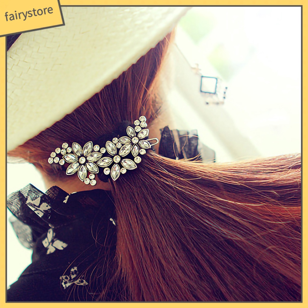 Kẹp Tóc Hình Cánh Hoa Trong Suốt Bằng Hợp Kim Tinh Tế Cho Đám Cưới