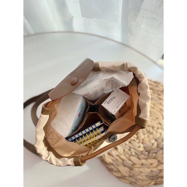 Túi Xách Đeo Vai Nhẹ Nhàng Thêu Họa Tiết Gấu Dễ Thương Kiểu Hàn Quốc