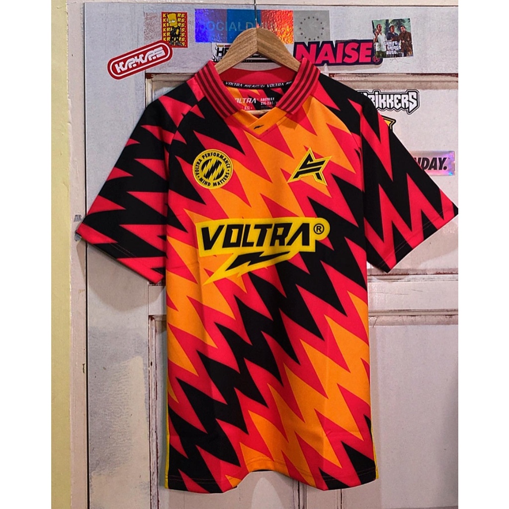 Áo Đấu Cổ Lọ ABSTRAX VOLTRA (Đỏ Đen)