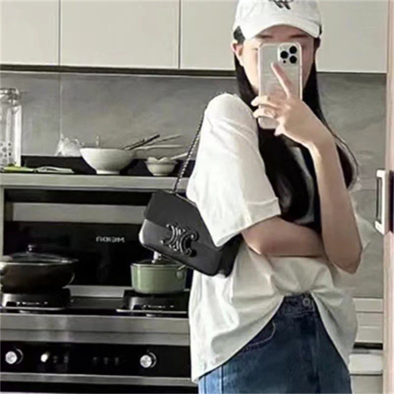 Túi Xách Đeo Vai Màu Đen Phối Dây Xích Thời Trang Dành Cho Nữ