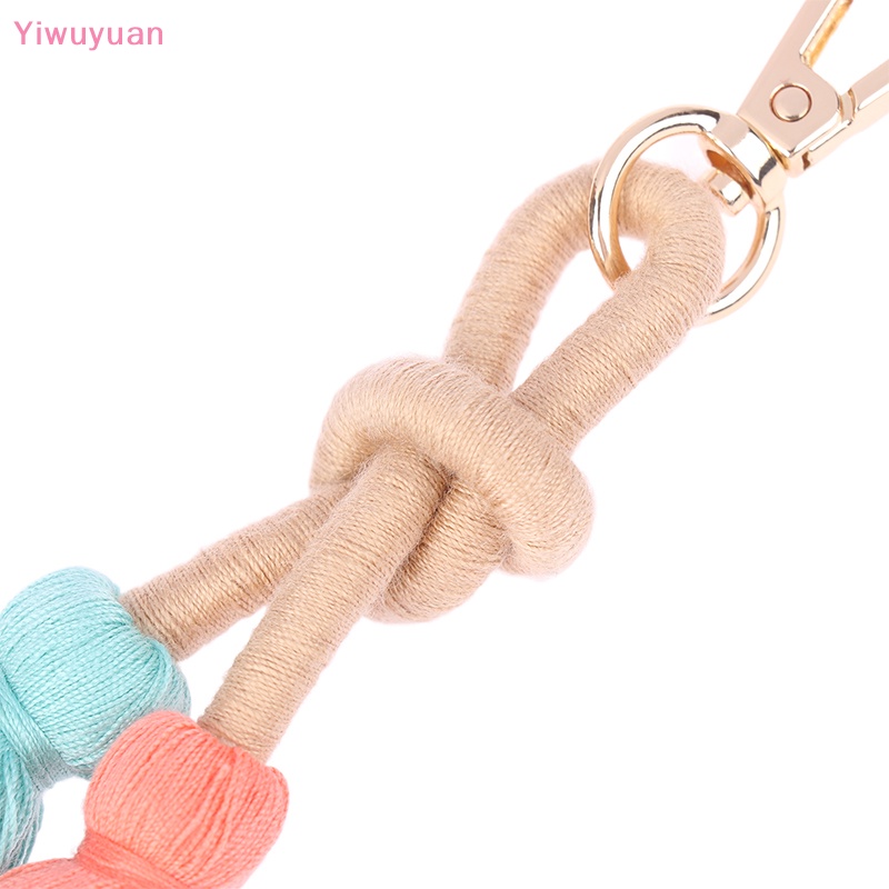 Móc Khóa Dây Tua Rua Thủ Công Màu Gradient Phong Cách Boho Mới