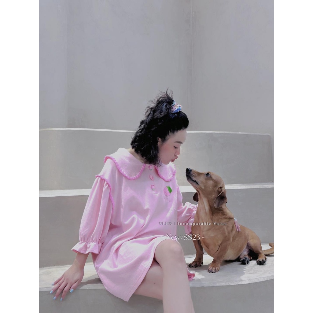 Đầm trái dâu mimi cổ sen viền