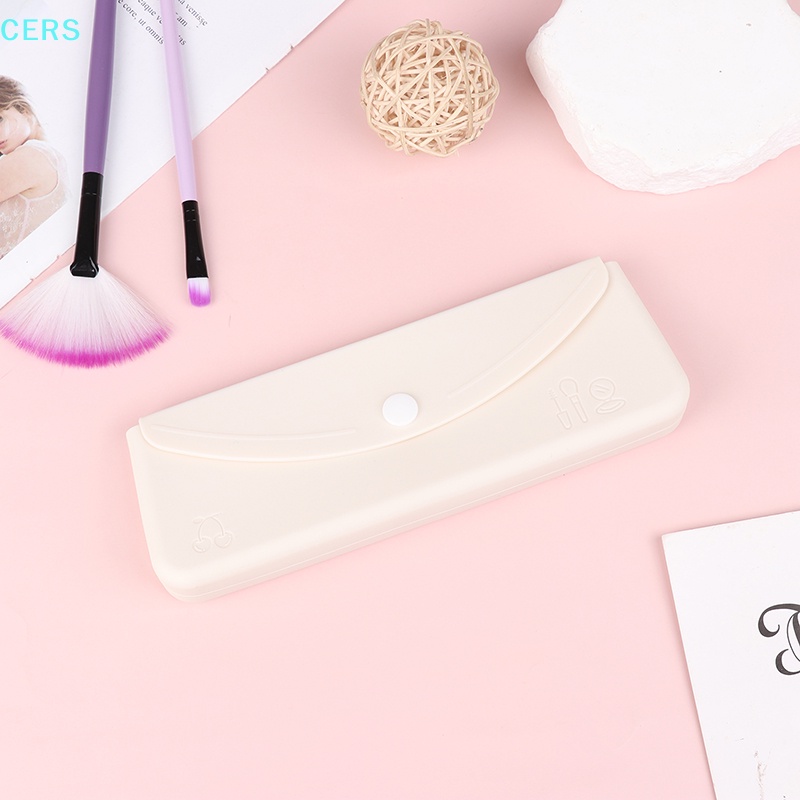 Hộp Đựng Cọ Trang Điểm Bằng Silicone Chống Nước Tiện Dụng