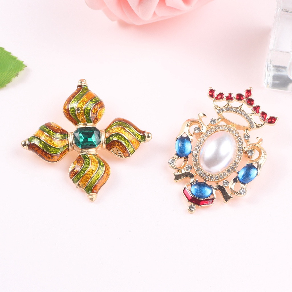 Ghim Cài Áo Hình Vòng Hoa Lá Đính Ngọc Trai Nhân Tạo Phong Cách Baroque Thời Trang Cho Nữ