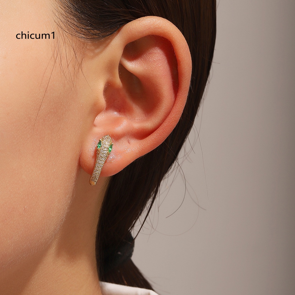 1 Cặp Bông Tai Kim Loại Lấp Lánh Chống Oxy Hóa Màu Sắc Đơn Giản Sáng Tạo Dành Cho Nữ