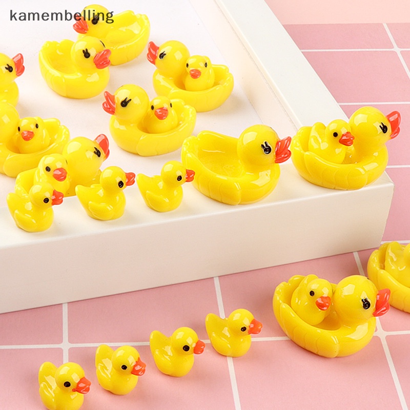 Set 2 Chú Vịt Vàng 3D Dễ Thương Dùng Để Trang Trí Tiểu Cảnh / Móc Khóa