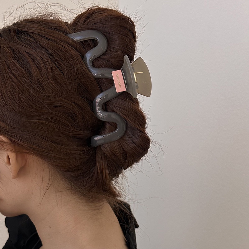 Kẹp Tóc Hình Cá Mập Phong Cách Mới 2023