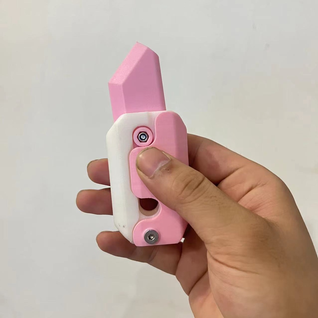 Yb2 in 3d trọng lực nhảy dao củ cải nhỏ mô hình nhỏ giảm căng thẳng đồ chơi thần tài quà tặng cho trẻ em dao bướm by2