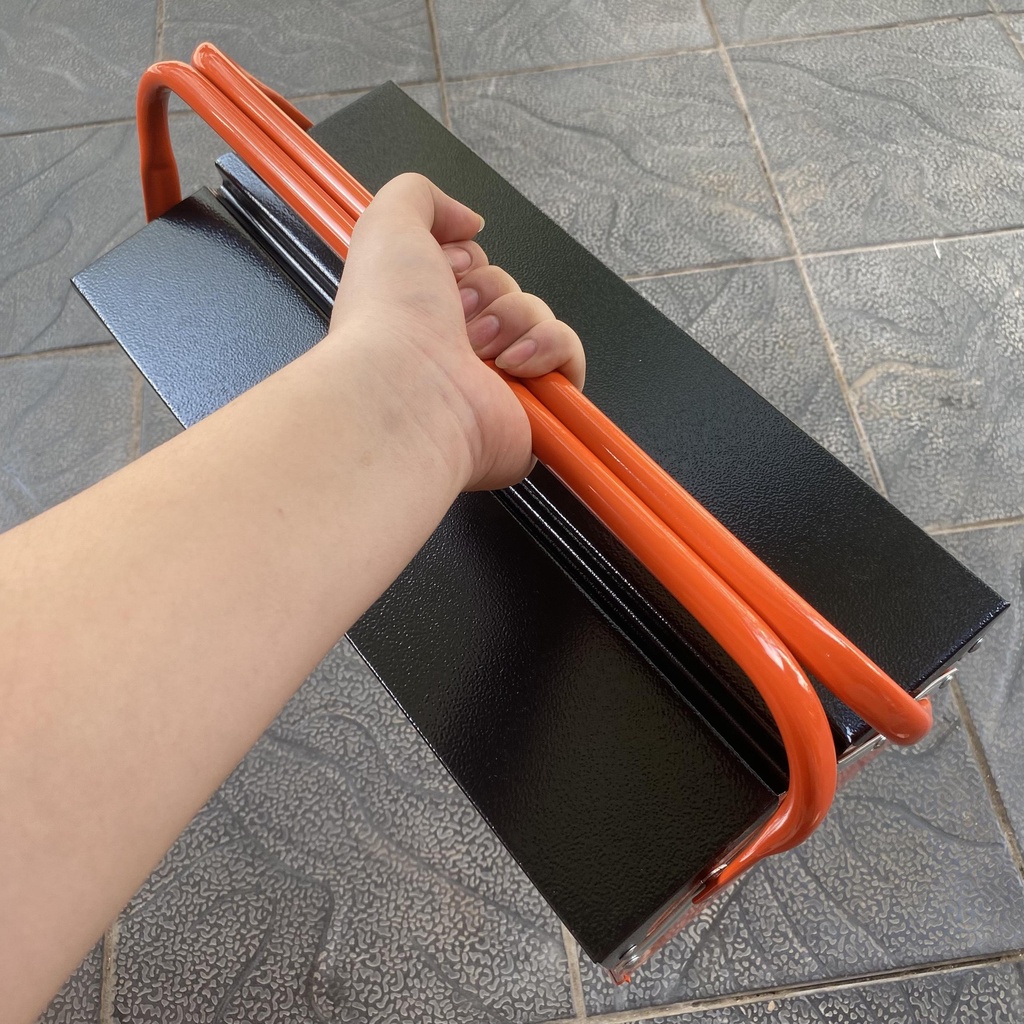 Thùng đồ nghề sắt 17inch 2 tầng 3 ngăn kích thước 43x20x20 cm màu cam đen.