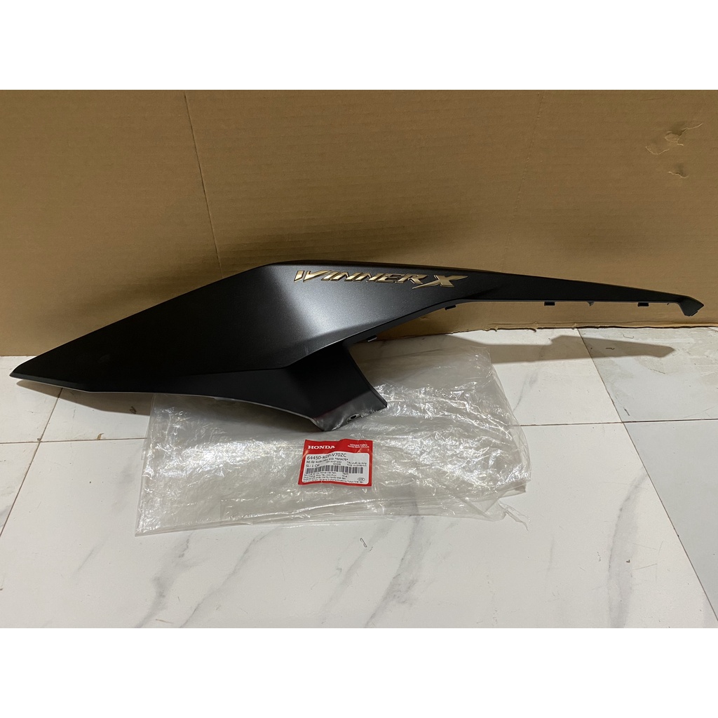 Bộ ốp sườn sau bên trái - ốp thân HONDA WINNER X V3 năm 2022 màu Đen nhám. *NHA76* 64450K2PV70ZC