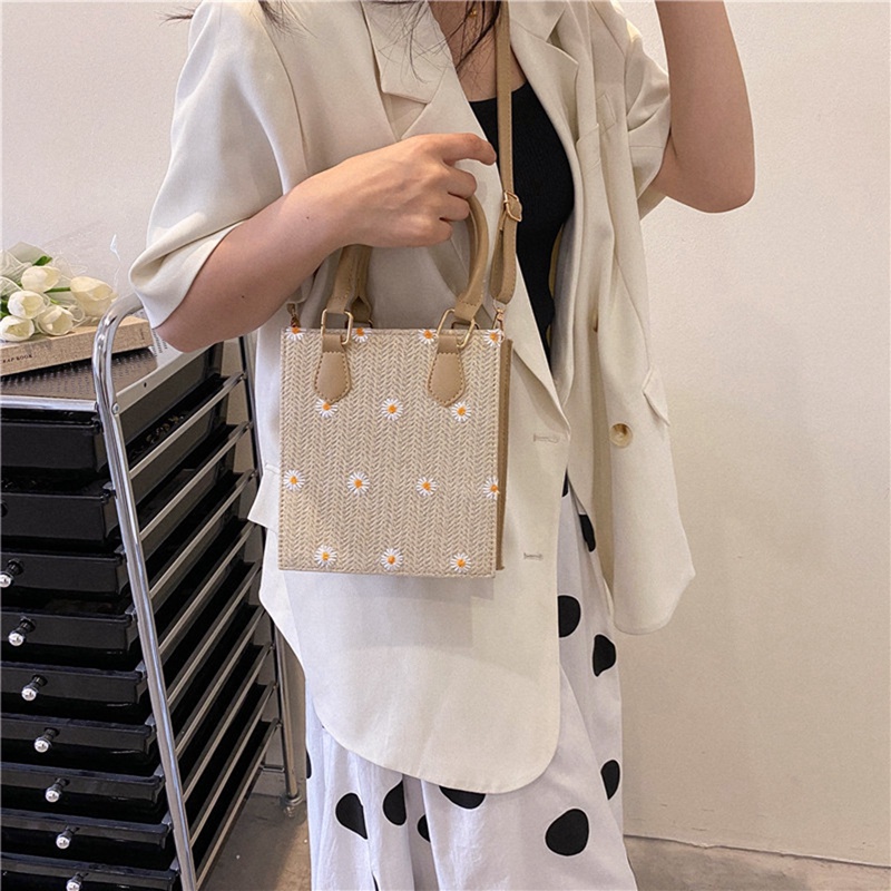 Túi cói Bằng Rơm Đính Ngọc Trai Thời Trang Dành Cho Nữ