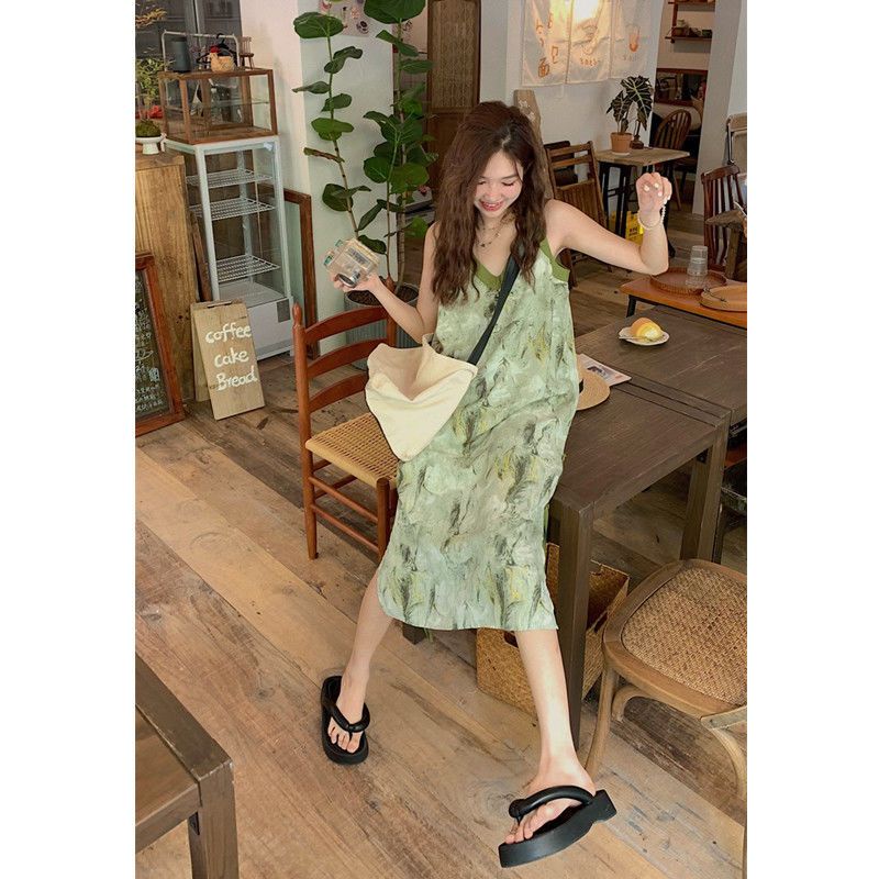 Đầm Dài Hai Dây Cổ Chữ v Dáng Rộng Màu Xanh Lá Dễ Thương Dành Cho Nữ