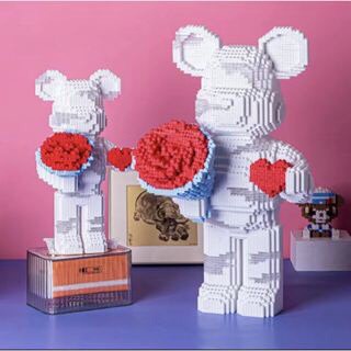 [Xả lỗ] Lego đồ chơi lắp ráp dành cho mọi lứa tuổi Gấu Bearbrick ôm hoa