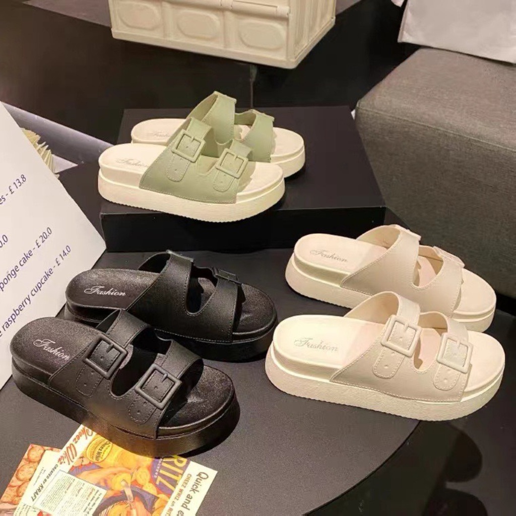 Dép Quai Ngang Nữ Fashion Đúc Nguyên Khối, Dép Bánh Mỳ Cài Khuy Đế Dày Chống Trơn Trượt Thời Trang Hàn Quốc