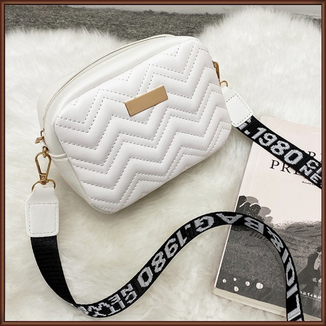 Túi Đeo Chéo Da Pu Hình Vuông Nhỏ Thêu Họa Tiết Thời Trang Cho Nữ