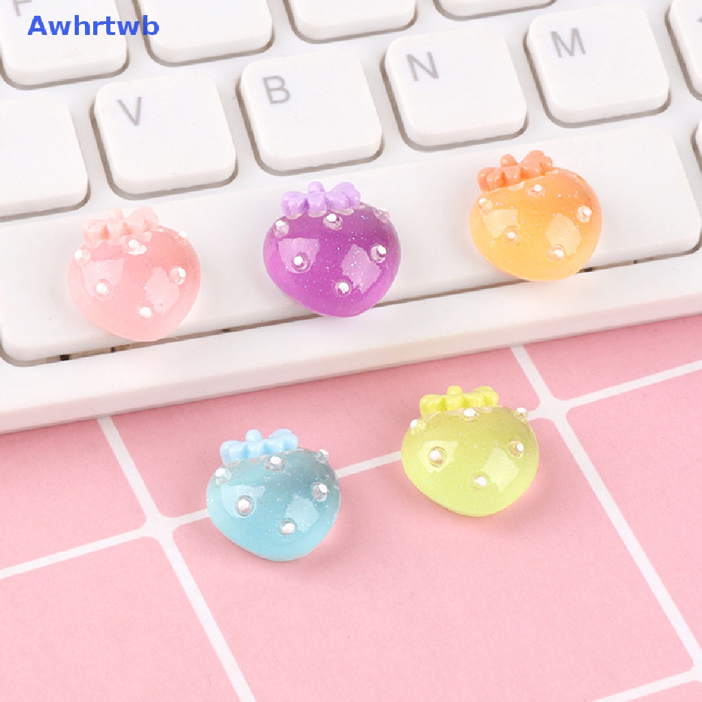 Set 5 Phụ Kiện Trang Trí Móng Tay Hình Trái Dâu 3D Dạ Quang Xinh Xắn Mới